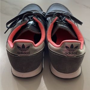 Adidas Tennis shoes